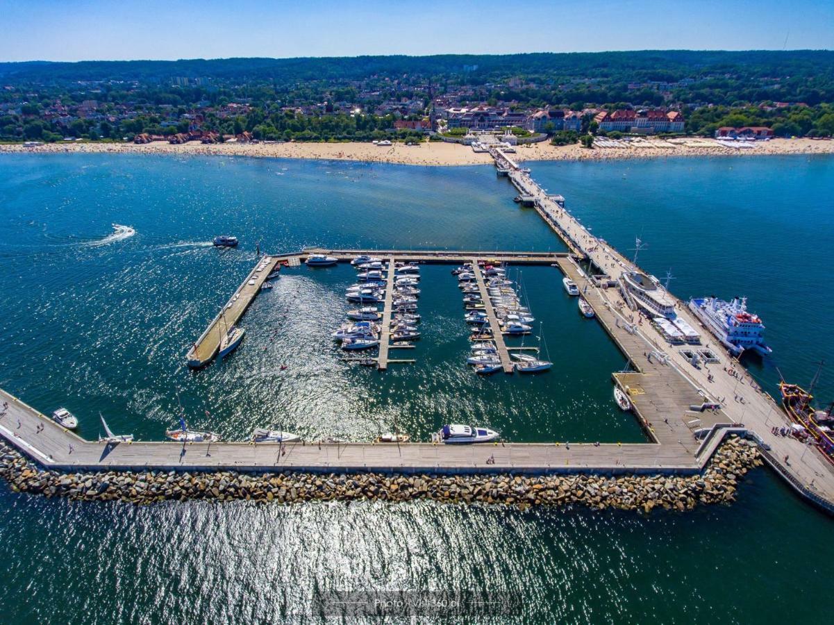 Aquarius - Hampton Apartments Sopot Esterno foto